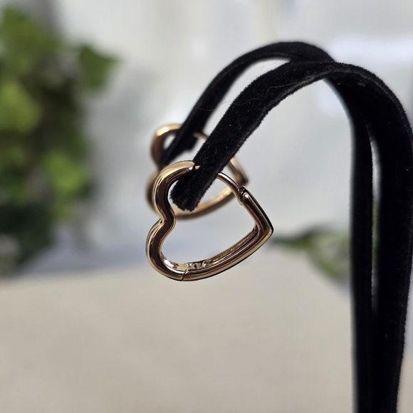 Gold Filled Huggie Heart Hoop Earring - Picture 6 of 10